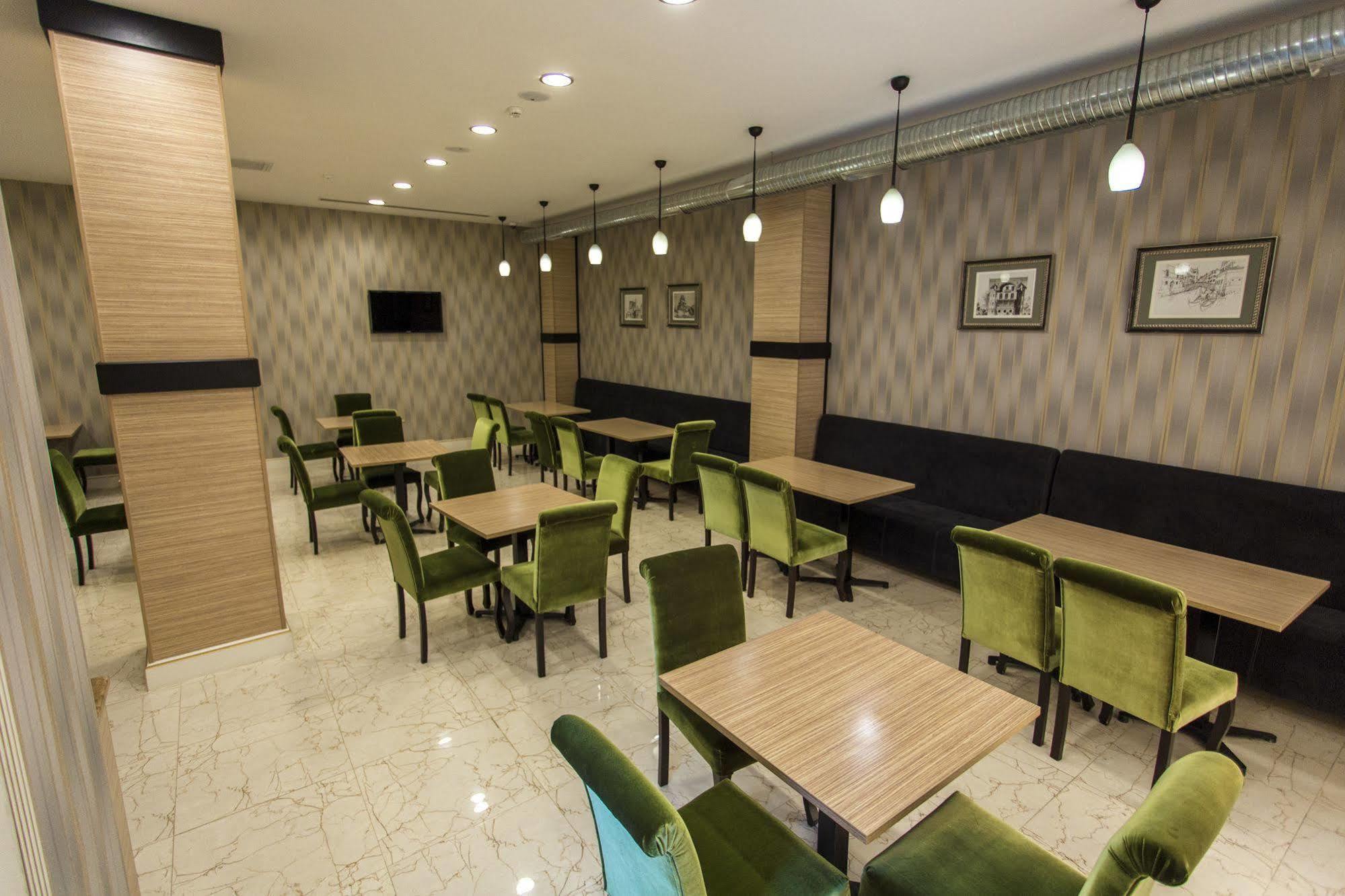 Opera Hotel Baku Exterior photo